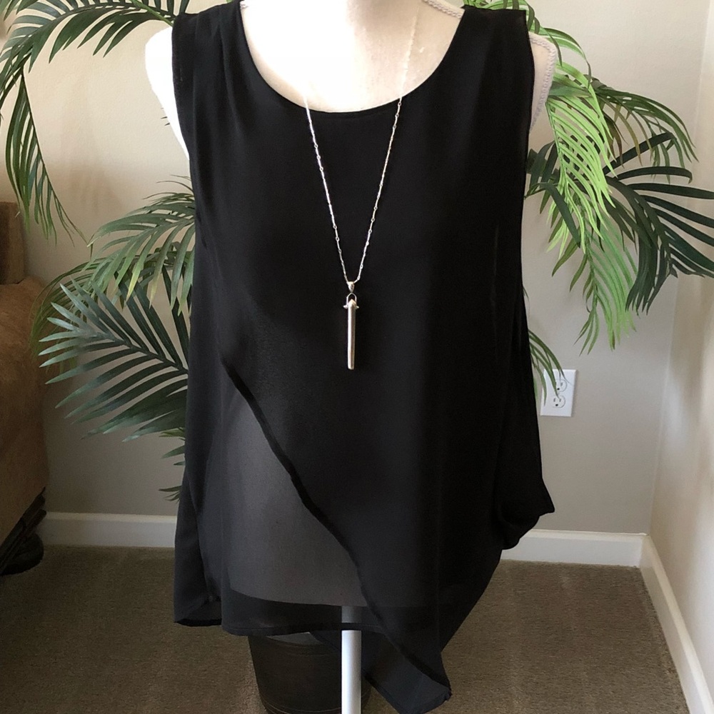 EUC Black Ro & De Flowy Blouse, Size Small